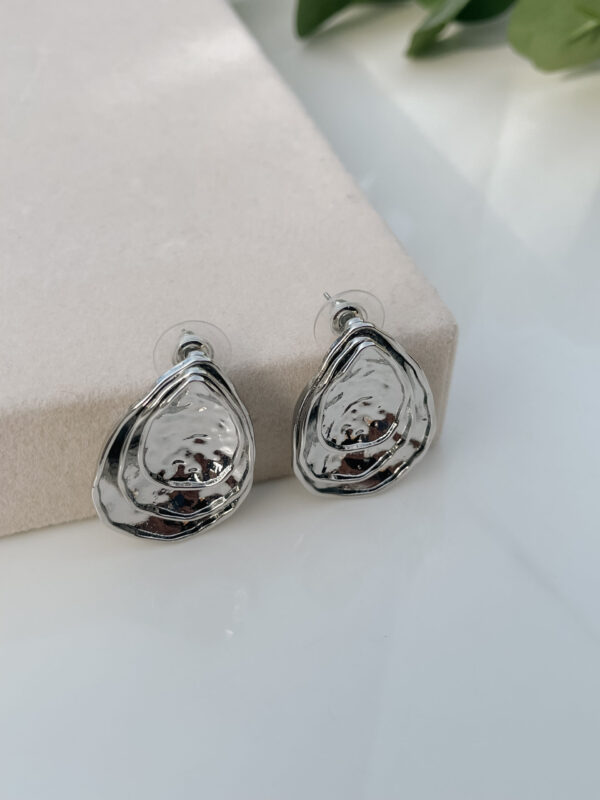 Arete tipo gota