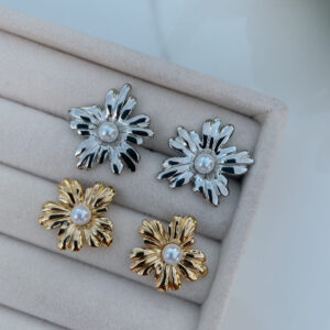 Aretes flores con perlita